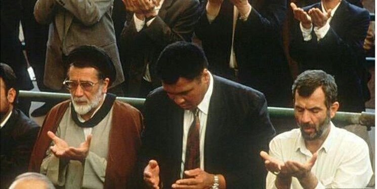خاطره استاندار اسبق خراسان از سفر «محمد علی کلی» به ایران / بوکسوری که آمد آتش جنگ را خاموش کند