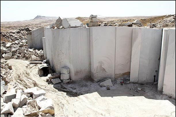 سودجویی سوداگران سنگ با چپاول ارتفاعات شهری خلج مشهد