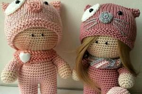 طرح‌هایی از عروسک‌های بافتنی با دو میل