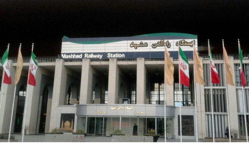 مدیرکل راه‌آهن خراسان: قطارها با نصف ظرفیت به مشهد می‌آیند