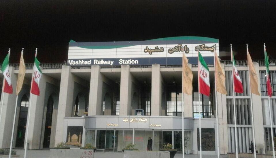 مدیرکل راه‌آهن خراسان: قطارها با نصف ظرفیت به مشهد می‌آیند