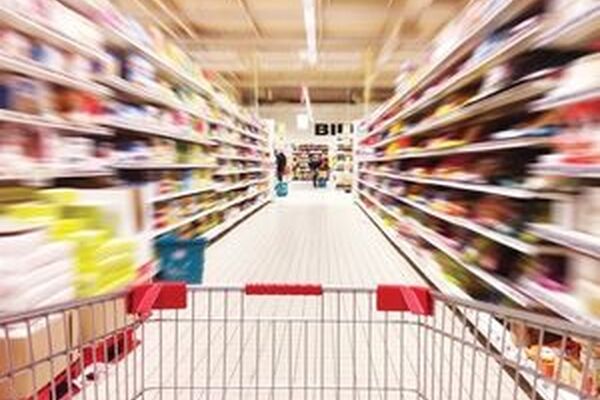نمی‌توانیم تمام ظرفیت کاری خودمان را روی فروشگاه‌های همواره تخفیف بگذاریم