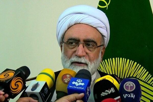مسلمانان وظیفه‌دارند در برابر توهین به پیامبر بایستند