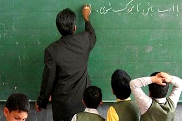 پیگیر پرداخت مطالبات معلمان استان هستیم