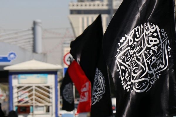 نصب ۴۰ هزار ریسه مشکی به مناسبت دهه آخر ماه صفر در مشهد