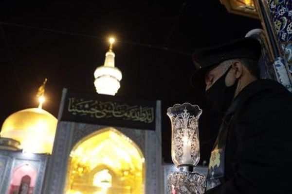 برپایی مراسم خطبه‌خوانی در حرم مطهر رضوی