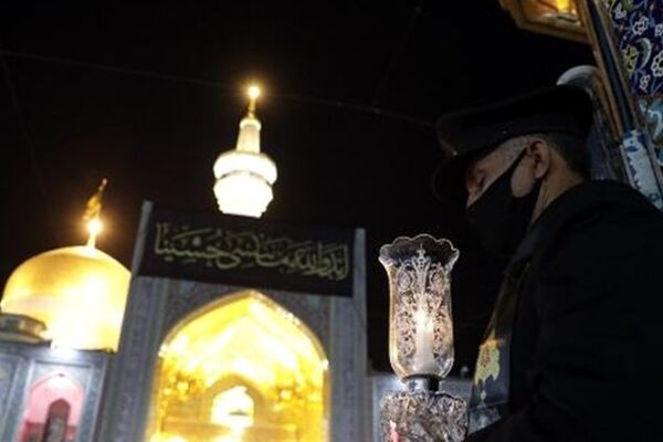 برپایی مراسم خطبه‌خوانی در حرم مطهر رضوی