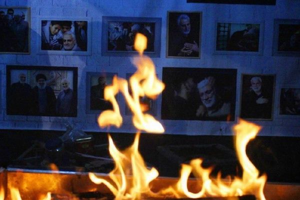 گزارش تصویری| حال و هوای خیایان‌های اطراف حرم در شب شهادت امام رضا(ع)