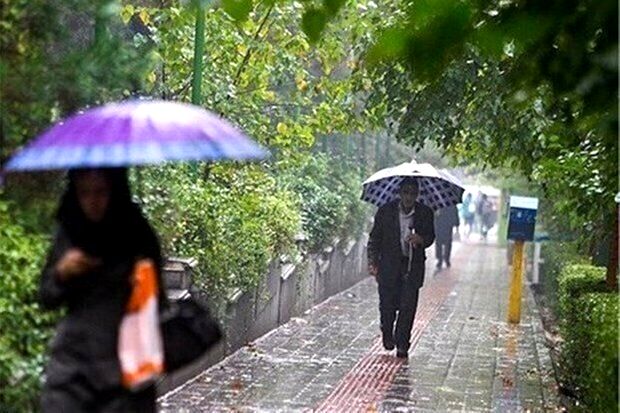 آغاز بارش‌های پراکنده/ کاهش دمای هوا مشهد