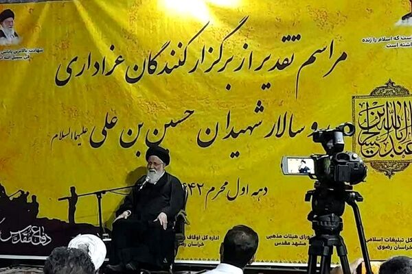 هیات‌های مذهبی در توسعه عشق و محبت مردم به امام حسین(ع) نقش‌آفرینی داشتند