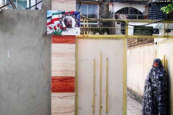 سر در منازل شهدا در مشهد پلاک افتخار نصب می‌شود