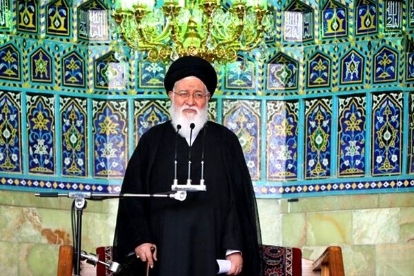 آیت‌الله علم‌الهدی: تحریف تاریخ برای توجیه مذاکره با آمریکا است