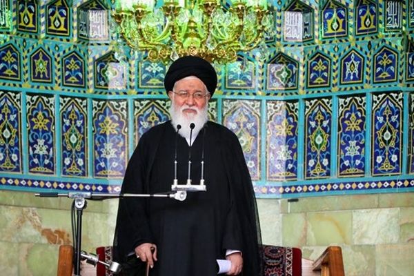 آیت‌الله علم‌الهدی: تحریف تاریخ برای توجیه مذاکره با آمریکا است