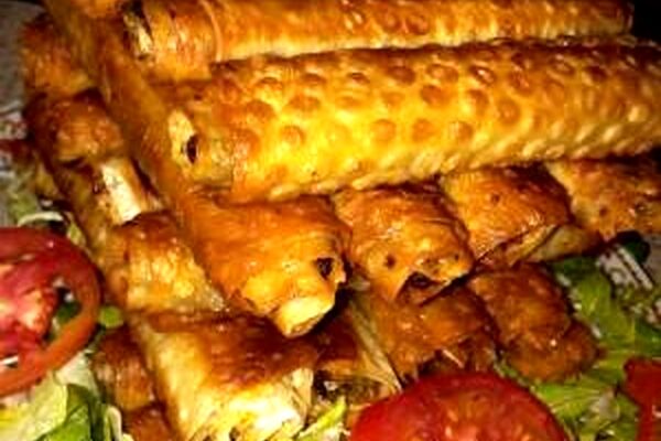 طرز تهیه “سمبوسه رولی” با گوشت چرخ کرده در منزل