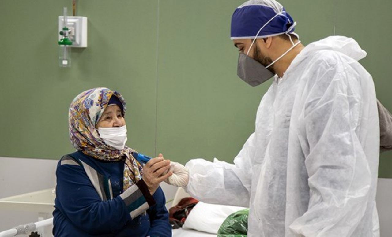 ۸۱۵ بیمار غیرایرانی کرونایی در مشهد درمان شدند