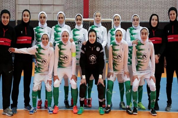 بی‌توجهی به فوتبال بانوان مشهد