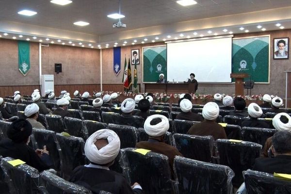 مشاور وزیراطلاعات: همه تحرکات دشمن در فضای مجازی و مرزهای استان با دقت رصد می‌شود