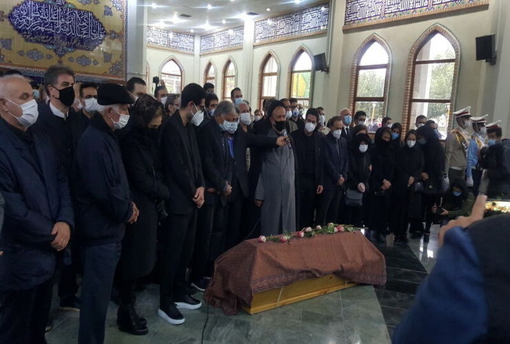 پیکر مرحوم شجریان به مشهد منتقل شده است