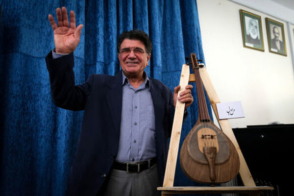 "طنين ربنا"
