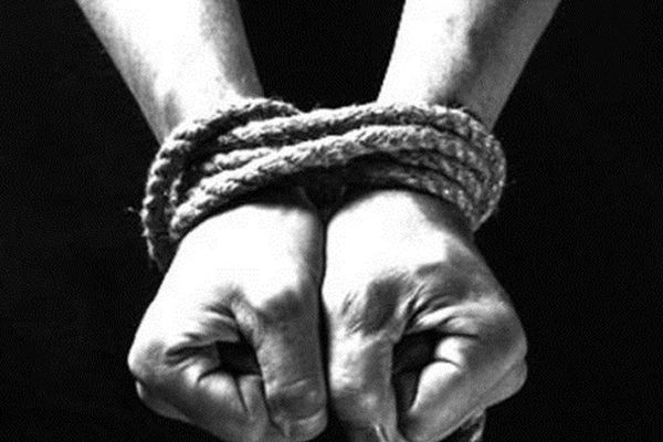 ماجرای ربودن و حبس یک‌ساله دختر ۱۴ ساله/ آدم‌ربا هنگام فرار از مرز دستگیر شد