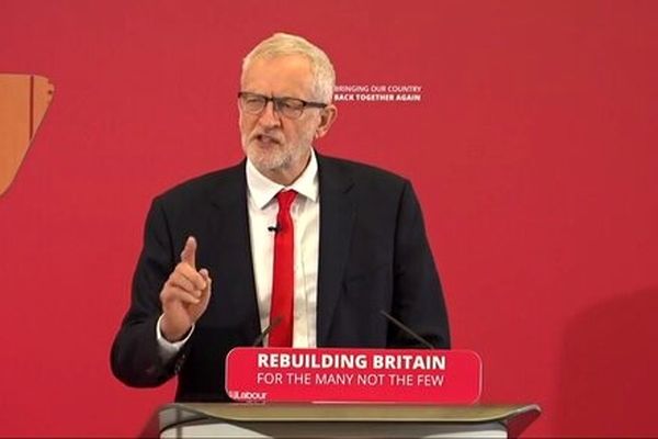 جرمی کوربین از حزب کارگر اخراج شد