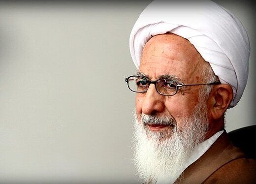 انتقادات صریح آیت الله جوادی آملی از توهین مکرون به پیامبر اسلام