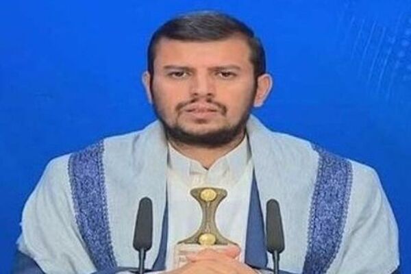 رهبر انصارالله: ماکرون عروسک دست صهیونیست ها است