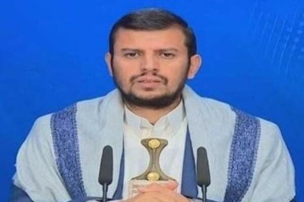رهبر انصارالله: ماکرون عروسک دست صهیونیست ها است