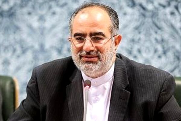 مشاور روحانی: این آمریکا است که راهی جز بازگشت به میز مذاکره ندارد