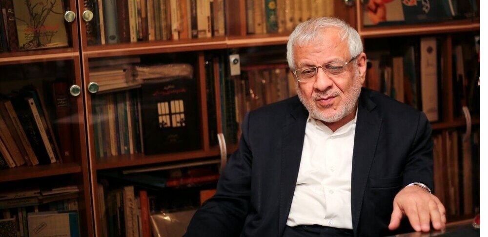 بادامچیان: حتی خود روحانی هم از رئیس جمهور شدنش پشیمان است/ حسن خمینی نامزد اصلاحات نخواهد شد/ احمدی نژاد می‌آ
