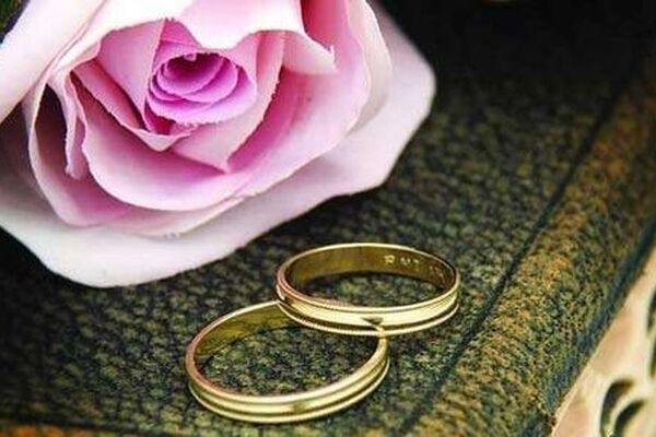 دولت رفته گل بچیند، مجلس رفته گلاب بیاورد!