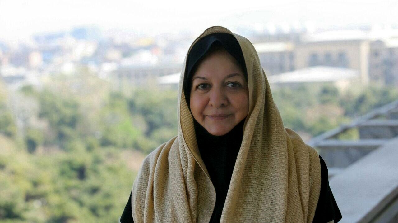 زنان خود را مهیای کاندیداتوری در انتخابات سیزدهمین دوره ریاست‌جمهوری کنند