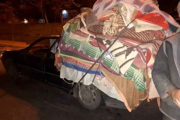 توقیف پژویی با بار کامیون در تهران