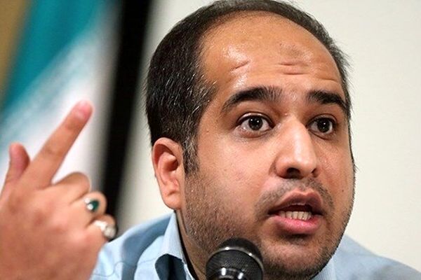 دولت ثبات نرخ ارز را به گروگان گرفته‌