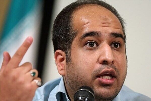 دولت ثبات نرخ ارز را به گروگان گرفته‌