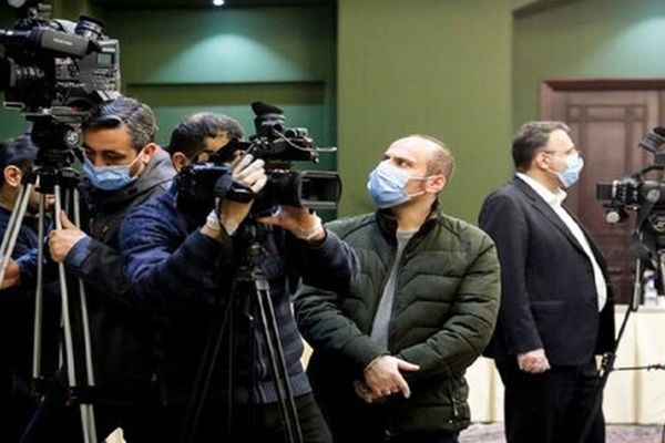 درخواست کانون کارگردانان؛ همه پروژه‌های فیلمبرداری را تا پایان پیک کرونا متوقف کنید