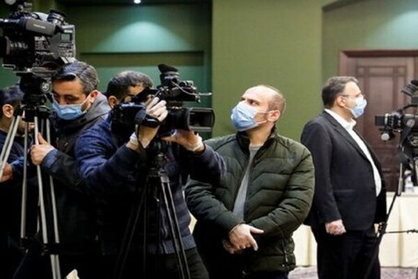 درخواست کانون کارگردانان؛ همه پروژه‌های فیلمبرداری را تا پایان پیک کرونا متوقف کنید
