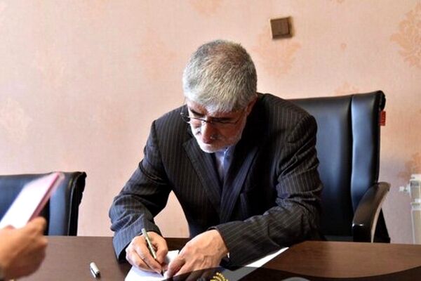 رفتار علی (ع) با خلفای پیش از خود را مقایسه کنید با فرقه‌گرایی امروز ما مسلمانان