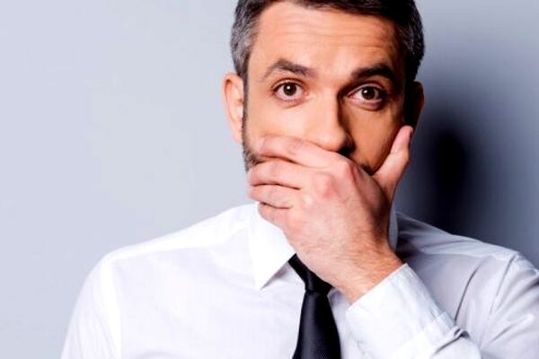 چگونه بوی بد دهان را با طب سنتی درمان کنیم؟