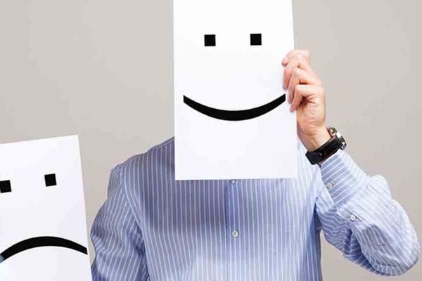 چرا خوش‌بین بودن در دوران همه‌گیری کرونا خطرناک است؟