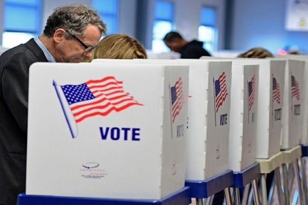نظرسنجی‌ها از ایالت‌های سرنوشت‌ساز انتخابات آمریکا چه می‌گویند؟