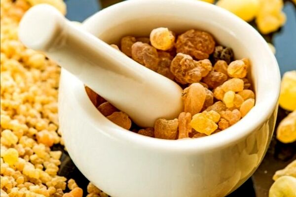 خواص باورنکردنی «کندر» و روش مصرف آن