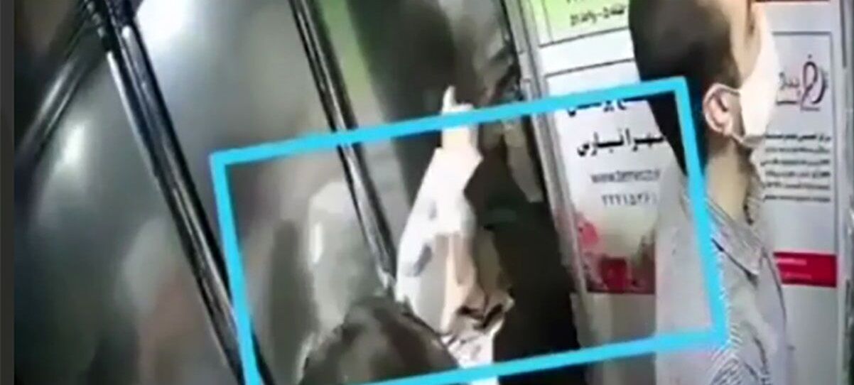 اقدام شیطانی زن تهرانی در آسانسور بین 2 مرد/ ویدئو