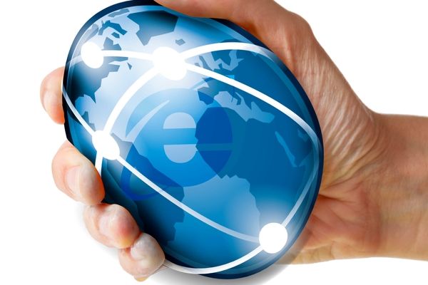 اینترنت از کنترل دولت خارج می‌شود؟