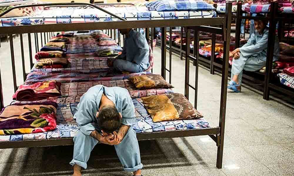 عکس| پلمپ مراکز ترک اعتیاد در مشهد/ 7 نفر بازداشت شدند
