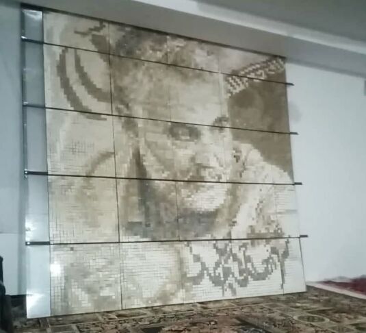 تصویرگری سنگ‌ریزه‌ها از عشق جوان افغانستانی به حاج قاسم