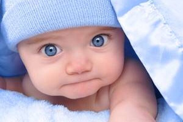 چشم جنین شما چگونه رنگی می‌شود؟