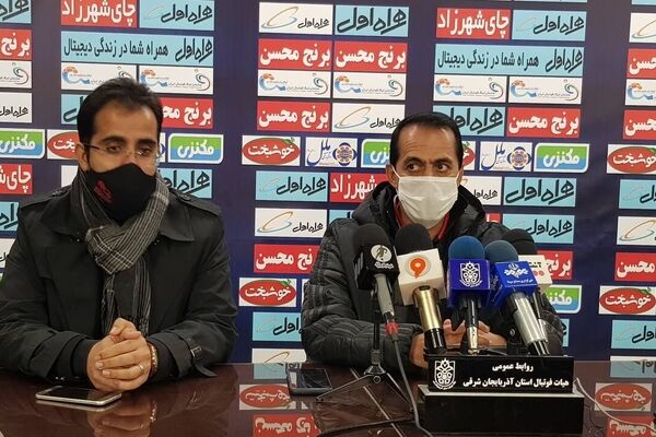 انتقاد مربی تراکتور از وقت کشی بازیکنان شهرخودرو