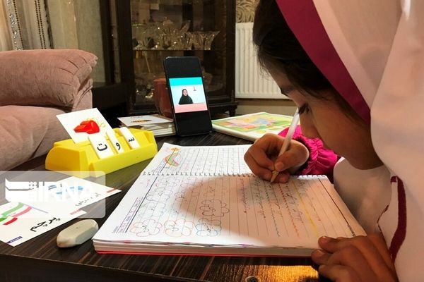 عدم عضویت 281 هزار دانش‌آموز خراسانی در شبکه شاد