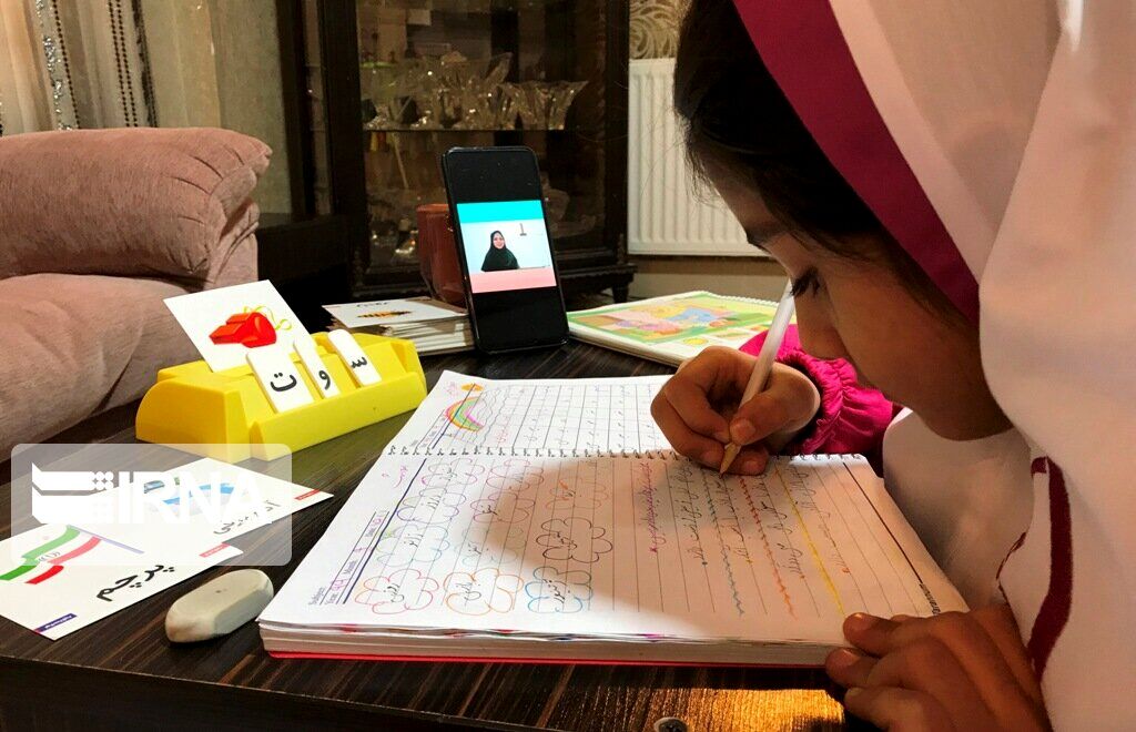 عدم عضویت 281 هزار دانش‌آموز خراسانی در شبکه شاد
